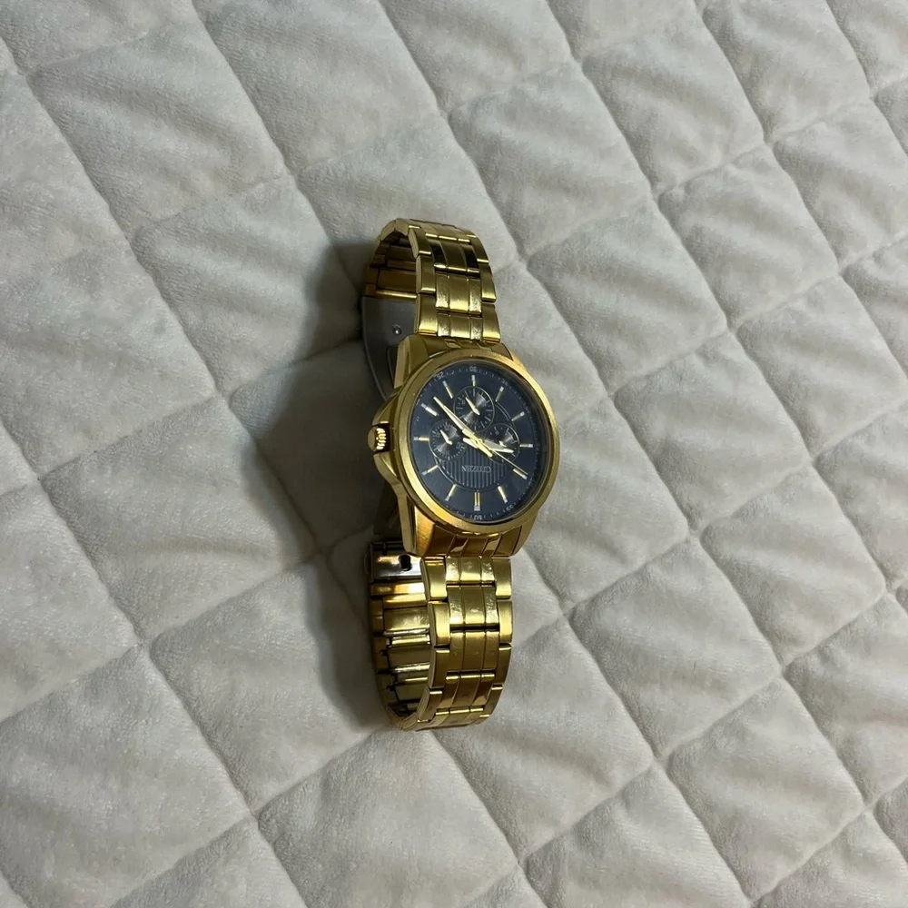 Gold Stainless Steel Men's Watch with Blue Dial